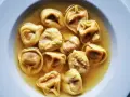 Jak zrobić tortellini? Odkryj smak Włoch w domowej kuchni!