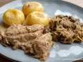 Krucha cielęcina: przepisy i sekrety miękkiego mięsa na obiad
