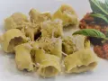 Tortellini: Co to jest? Historia, nadzienia i przepisy | Nikola Majewska