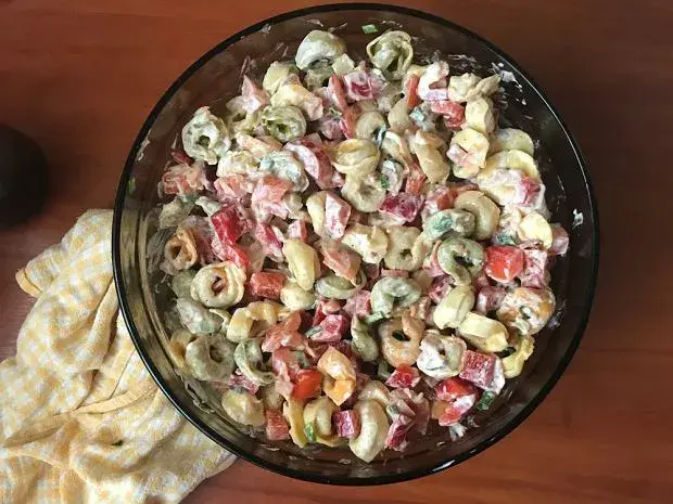 Tortellini: szybkie przepisy na obiady, sałatki i zupy