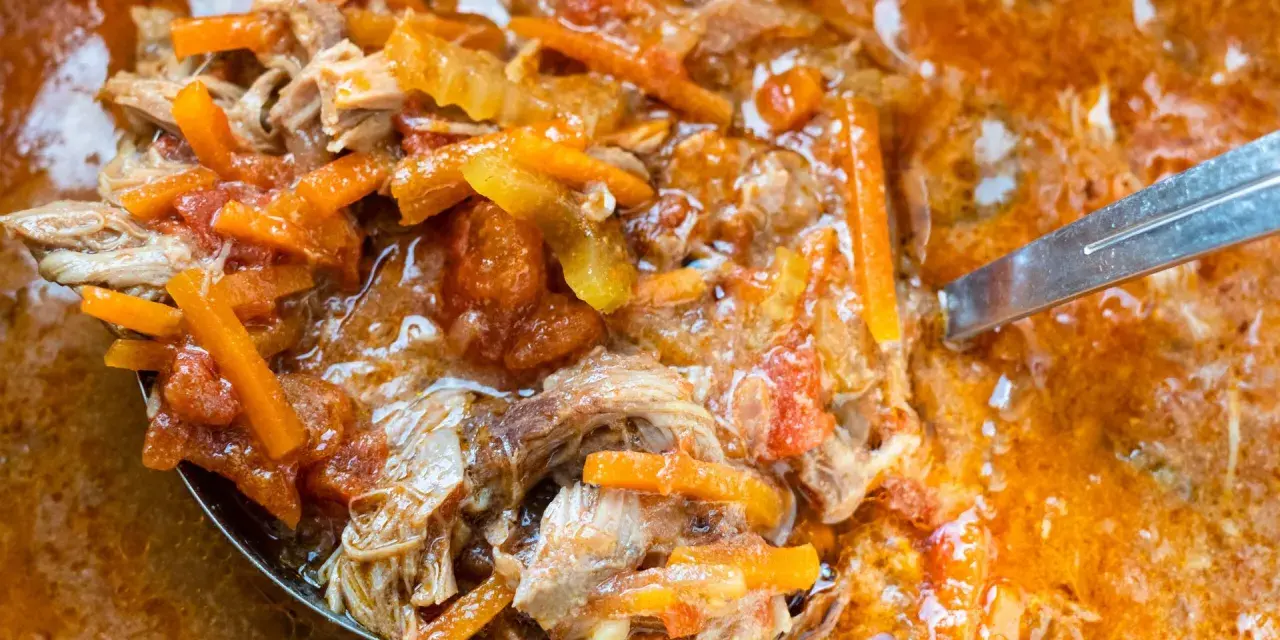 Zupa ogonowa: Klasyk PRL. Mój przepis na idealny smak!