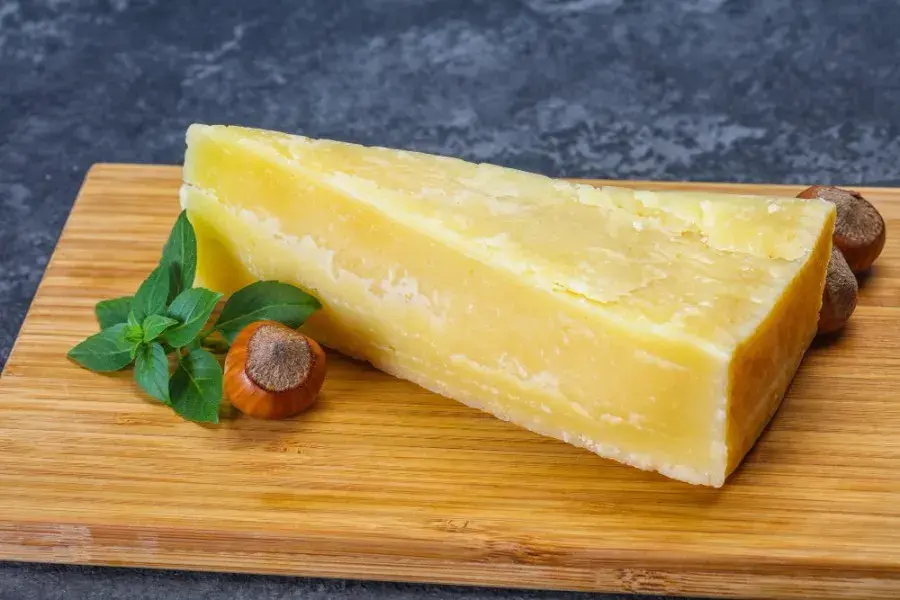 Gdzie kupić Parmigiano Reggiano D.O.P.? Sprawdź ceny i jakość