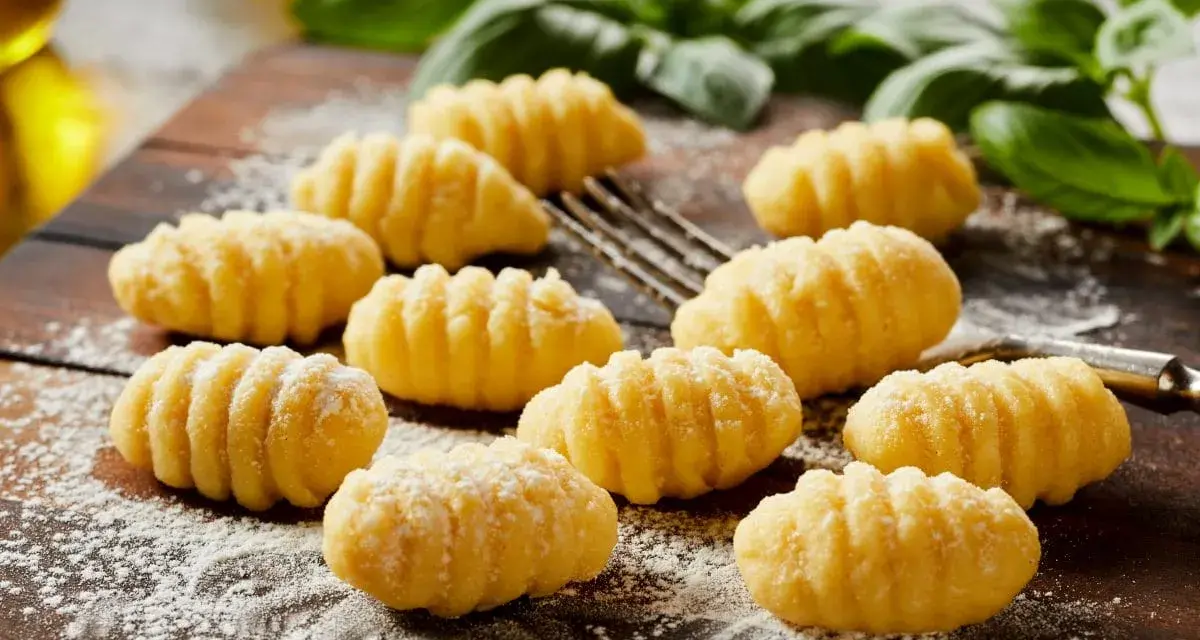 Gnocchi: Jak podawać? 30+ pomysłów na pyszne dania