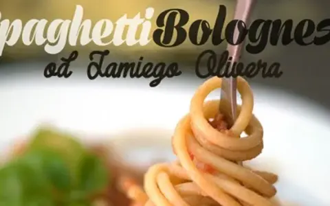 Przepis na Spaghetti Bolognese Jamiego Olivera: Sekret Głębokiego Smaku