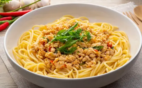 Spaghetti z indyka: przepis na lekki i szybki obiad