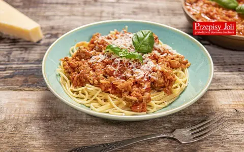 Idealny sos bolognese: przepis krok po kroku i sekrety smaku