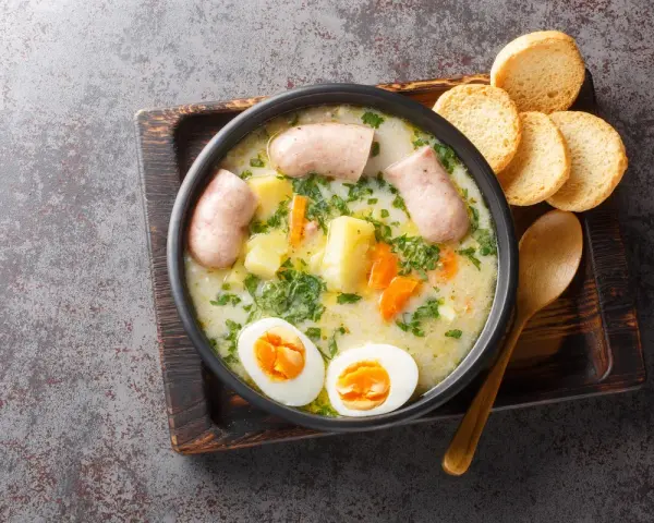 Jakie są zupy? Przewodnik po świecie polskich i światowych smaków