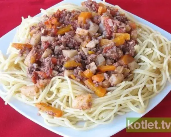 Przepis na Spaghetti z Mięsem Mielonym - Prosty i Pyszny!