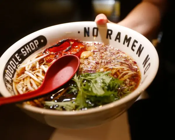 Jak zrobić ramen w domu? Prosty przewodnik po składnikach i przepisach